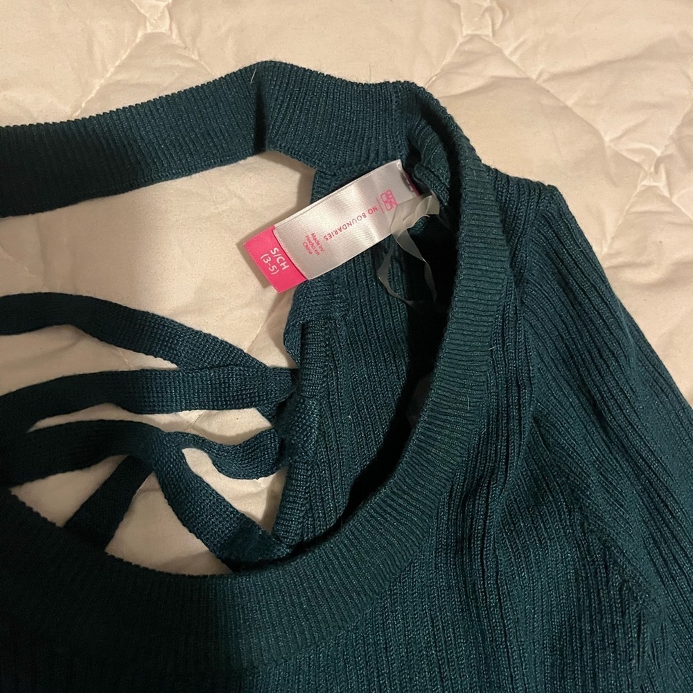 Green Ribbed Sweater - Picture 4 of 6